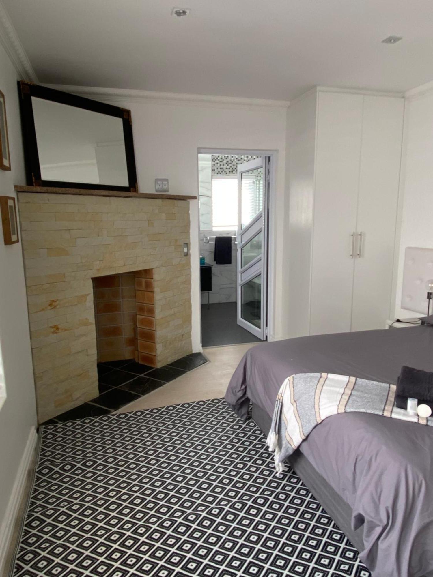 Bed And Breakfast Villa Livadia Cidade Do Cabo Exterior foto